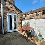Charming Terrace Steps From Walls And River *