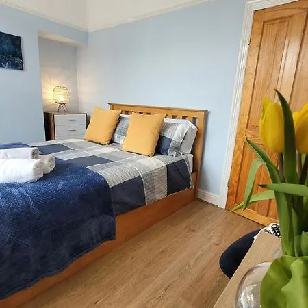 Colenso St - 2 Bed House By Bishy Road & River Holiday home York