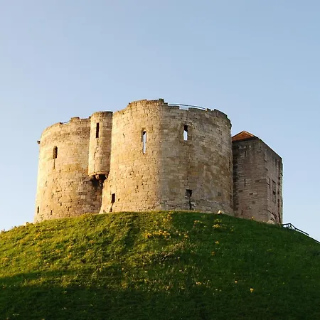 Relaxing Home Off Bishy Rd Perfect For City Break 펜션 요크