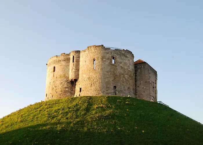 Relaxing Off Bishy Rd Perfect For Break Holiday home York