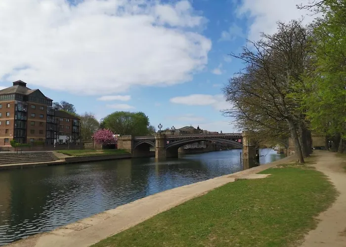 Relaxing Off Bishy Rd Perfect For Break