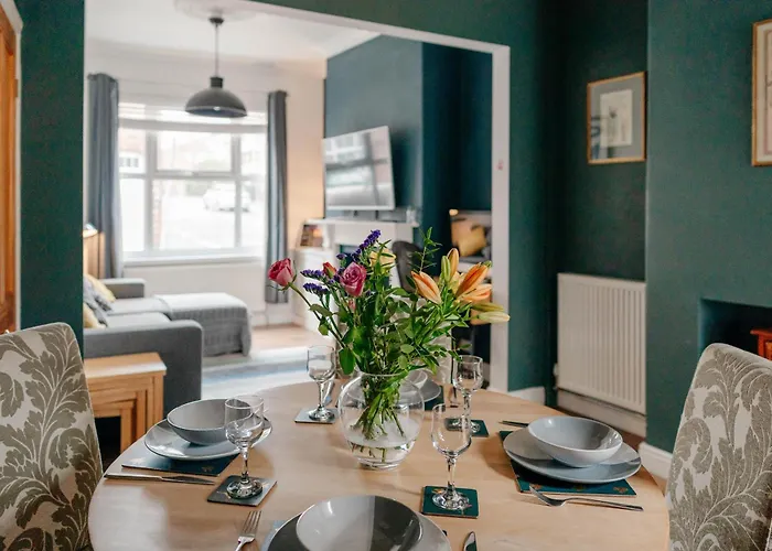 Relaxing Off Bishy Rd Perfect For Break * York