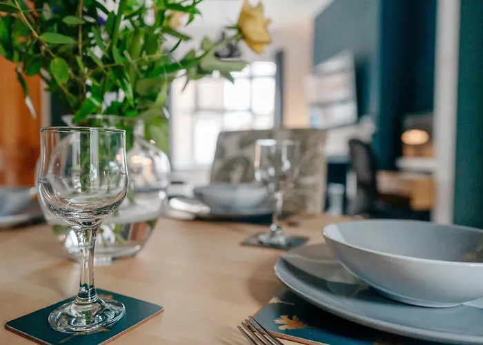 Relaxing Off Bishy Rd Perfect For Break