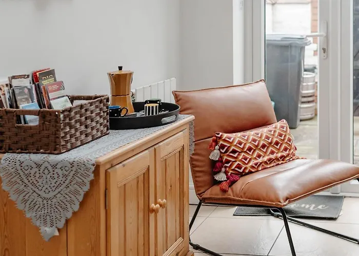 Relaxing Off Bishy Rd Perfect For Break * York