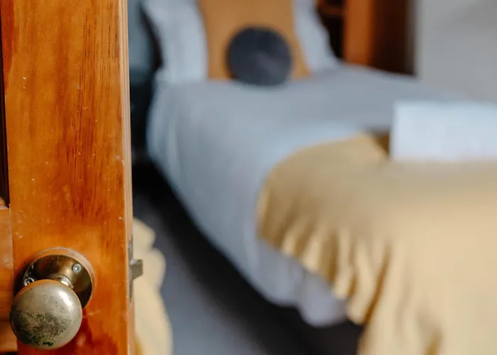 Relaxing Off Bishy Rd Perfect For Break