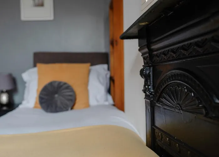 Relaxing Off Bishy Rd Perfect For Break Holiday home *