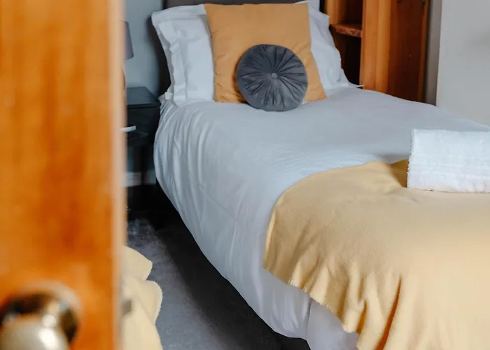 Relaxing Off Bishy Rd Perfect For Break Holiday home