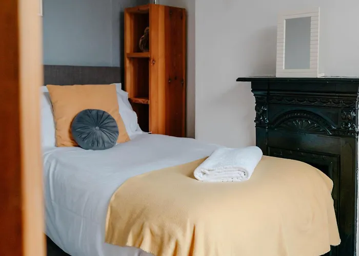 Relaxing Off Bishy Rd Perfect For Break Holiday home *