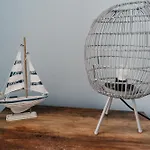 Charming Terrace Steps From Walls And River Nyaraló *